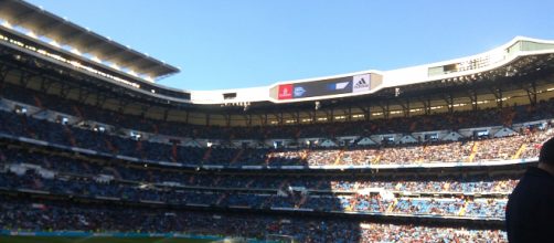 #Estadio Santiago Bernabéu en la previa al encuentro que enfrentaba a los blancos contra el Deportivo Alavés