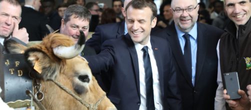 Salon de l'agriculture : Emmanuel Macron face aux éleveurs ... - publicsenat.fr