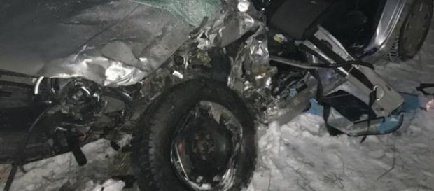 Doua automobile au fost implicate in accident - foto hotnews.ro Doua automobile au fost implicate in accident - foto hotnews.ro