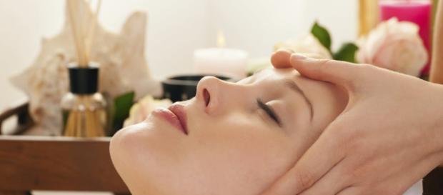 El spa de perlas se utiliza para mejorar el cutis. El spa de perlas se utiliza para mejorar el cutis.