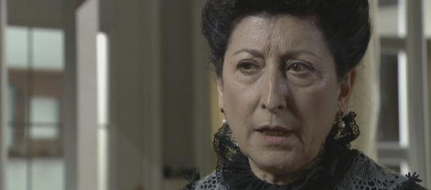 Una Vita, anticipazioni: Ursula commette un nuovo crimine Una Vita, anticipazioni: Ursula commette un nuovo crimine