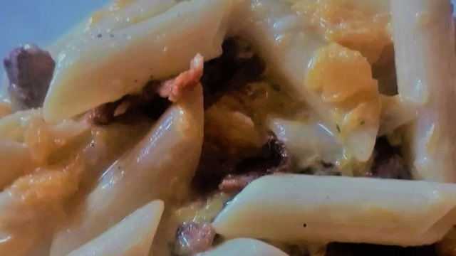 Penne alla zucca gialla con guanciale croccante (Foto: G. Belfiori)