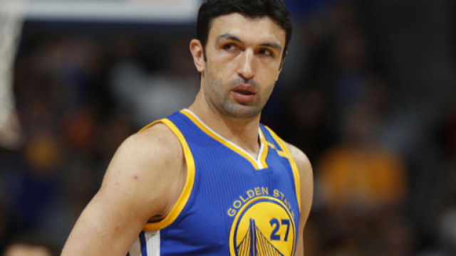Zaza Pachulia hit a jumper to extend Warriors' lead to 28, then ... - usatoday.com