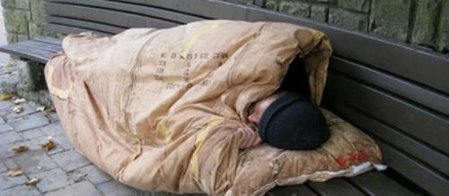 Verona, senzatetto morto per il freddo in centro ... - corriere.it