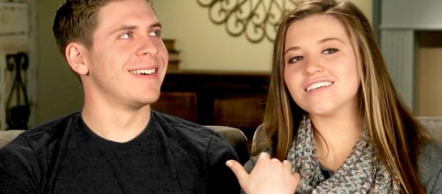 Joy-Anna Duggar gives birth - screenshot Joy-Anna Duggar gives birth - screenshot