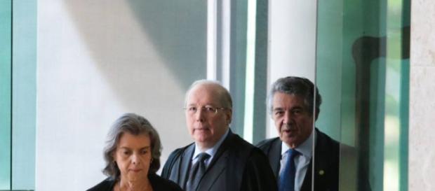 Presidente do STF, ministra Cármen Lúcia, tem sofrido pressão devido a seus posicionamentos Presidente do STF, ministra Cármen Lúcia, tem sofrido pressão devido a seus posicionamentos