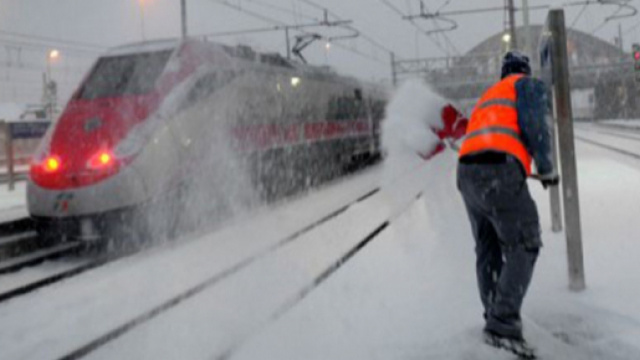 Treno Intercity bloccato per la neve a Forl&igrave; - ilpescara.it