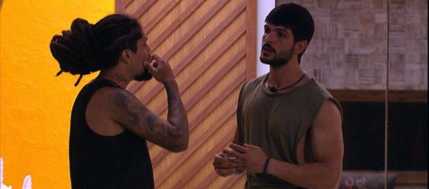 BBB18: Lucas e Viegas comentam caso de Jéssica BBB18: Lucas e Viegas comentam caso de Jéssica