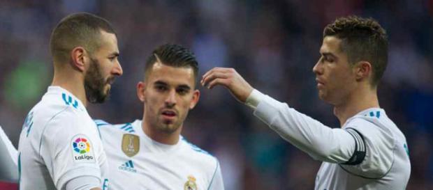 Cristiano Ronaldo adora jogar com Benzema, mas novo centroavante deve ser contratado. Cristiano Ronaldo adora jogar com Benzema, mas novo centroavante deve ser contratado.