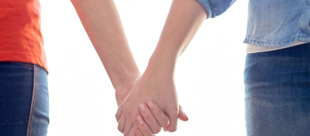 Los cambios en la pubertad refuerzan la identidad sexual del individuo. Los cambios en la pubertad refuerzan la identidad sexual del individuo.