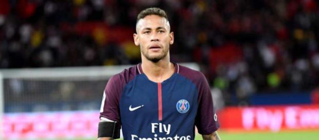 Neymar se lesiona y es duda para el partido de vuelta en contra del Real Madrid Neymar se lesiona y es duda para el partido de vuelta en contra del Real Madrid