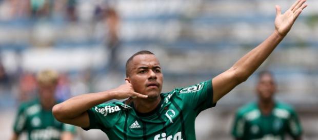 Papagaio é um dos jogadores que foram inscritos no Paulista. Papagaio é um dos jogadores que foram inscritos no Paulista.