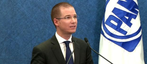 Ricardo Anaya justifica los gastos millonarios que hace en la ... - e-consulta.com Ricardo Anaya justifica los gastos millonarios que hace en la ... - e-consulta.com