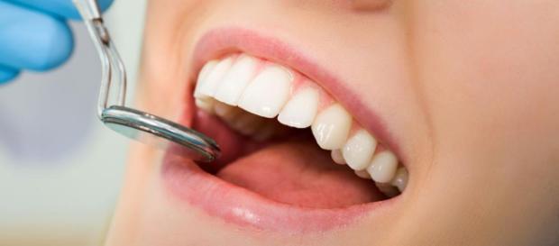 Salud oral: ¿limpieza dental o blanqueamiento? — Para Ser Bella - paraserbella.com Salud oral: ¿limpieza dental o blanqueamiento? — Para Ser Bella - paraserbella.com