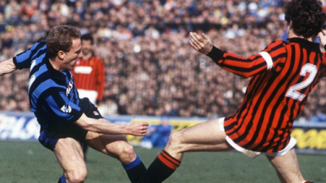 Contrasto tra Rummenigge e Franco Baresi, Inter-Milan 2-2 del 17 marzo 1985