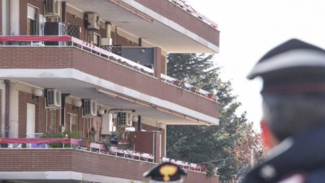 Latina, carabiniere spara alla moglie: gravissima. Poi uccide le figlie