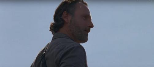 A mysterious scene involving Rick Grimes completes the most recent 'Walking Dead.' [Image source: IKnowBro,/YouTube screencap]