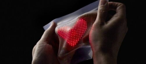 http://actualinfo.website/2018/02/20/scientists-have-created-elastic-display-which-can-be-glued-on-the-body/