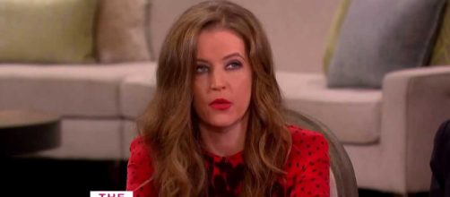 Lisa Marie Presley reveals dire financial situation. [Image Credit YouTube/Elvis Australia]