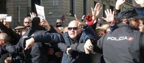 Los jubilados se manifiestan por toda España reclamando una pensión digna