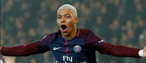 Mbappé sorti après avoir reçu un mauvais coup...quelle est la gravité de sa blessure?