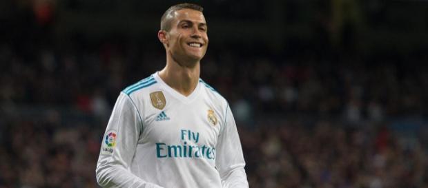 Cristiano Ronaldo no se siente a gusto, al lado de Isco Cristiano Ronaldo no se siente a gusto, al lado de Isco
