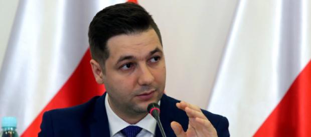 Patryk Jaki jest polskim ministrem i będzie realizował polskie interesy (fot. dorzeczy.pl) Patryk Jaki jest polskim ministrem i będzie realizował polskie interesy (fot. dorzeczy.pl)