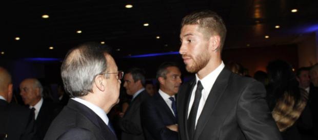Sergio Ramos avisa a Florentino Pérez: 'Negocia con Simeone' Sergio Ramos avisa a Florentino Pérez: 'Negocia con Simeone'