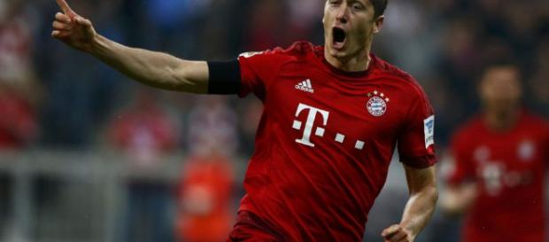 Lewandoski quiere jugar con el Real Madrid Lewandoski quiere jugar con el Real Madrid