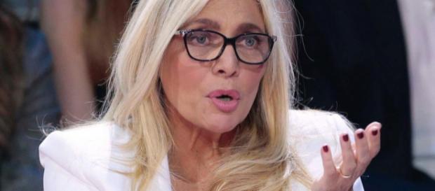 Mara Venier sbotta contro L'Isola Mara Venier sbotta contro L'Isola