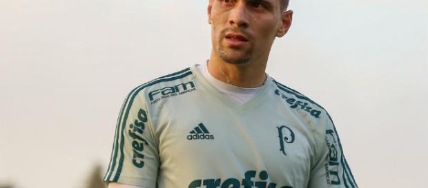 Moisés, meio-campo do Palmeiras Moisés, meio-campo do Palmeiras