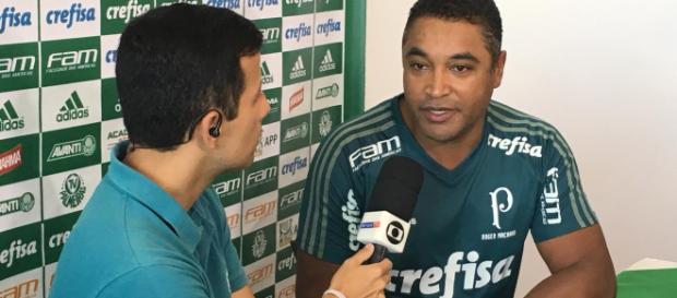 Roger deverá promover mudança na defesa Roger deverá promover mudança na defesa