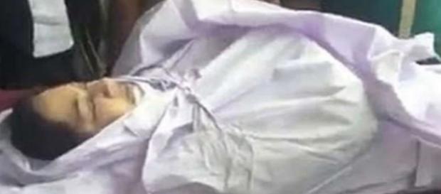 Sridevi death in Dubai: Body arrives in Mumbai, (Image via NDTV/Screencap) Sridevi death in Dubai: Body arrives in Mumbai, (Image via NDTV/Screencap)