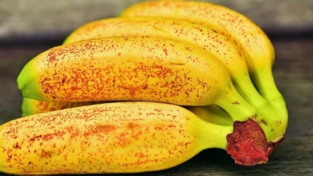 Dal Giappone la banana con la buccia sottile, dolce, morbida che ... - improntaunika.it