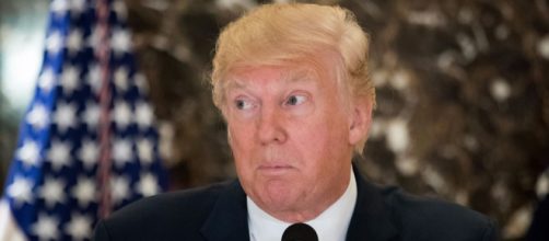 Pentagon accidentally retweets call for Trump's resignation - mashable.com