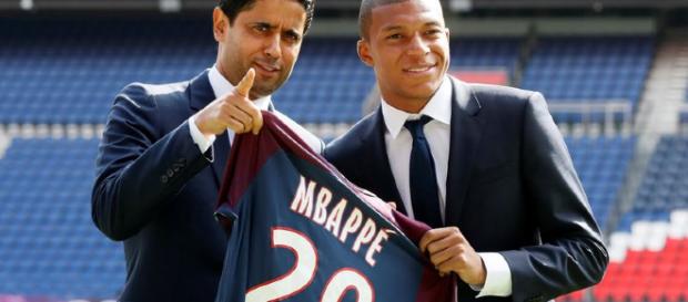 Los extravagantes fichajes del PSG pueden traerles problemas financieros. Los extravagantes fichajes del PSG pueden traerles problemas financieros.