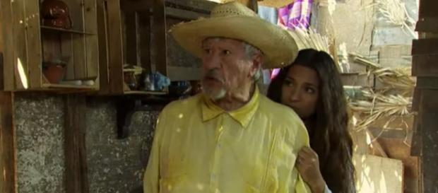 Lúcia manda Eusébio matar Ramiro e faz Maricruz ser presa em Coração Indomável (Foto: Televisa) Lúcia manda Eusébio matar Ramiro e faz Maricruz ser presa em Coração Indomável (Foto: Televisa)