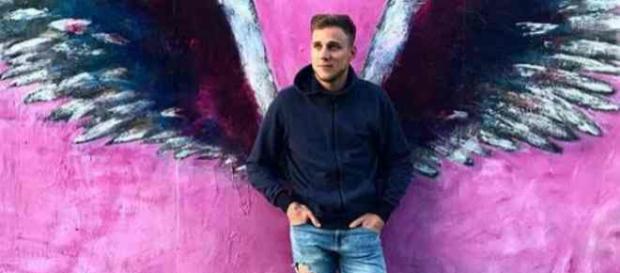 Jordan (Les Anges 10) avait pour projet professionnel de monter un "Food Truck". Jordan (Les Anges 10) avait pour projet professionnel de monter un "Food Truck".