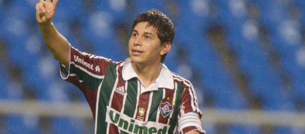 Dario Conca pode vestir novamente a camisa do Fluminense (Foto: O Globo) Dario Conca pode vestir novamente a camisa do Fluminense (Foto: O Globo)
