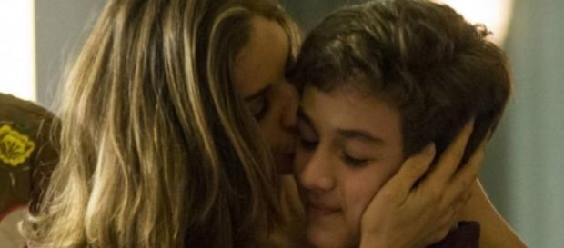 Lívia cometerá crimes contra menino e sequência será descoberta por Clara Lívia cometerá crimes contra menino e sequência será descoberta por Clara