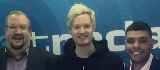 World Snooker Champ Neil Robertson and pal Vinnie Calabrese, (Middle to Right) World Snooker Champ Neil Robertson and pal Vinnie Calabrese, (Middle to Right)