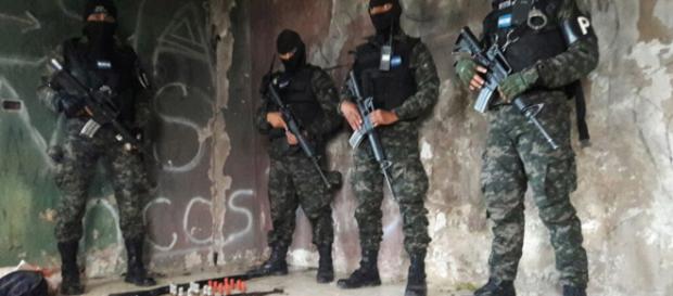 La cantidad de drogas estimulantes confiscadas por la policía en 2017 en casos de contrabando ascendió a unos 1.068 kilogramos La cantidad de drogas estimulantes confiscadas por la policía en 2017 en casos de contrabando ascendió a unos 1.068 kilogramos