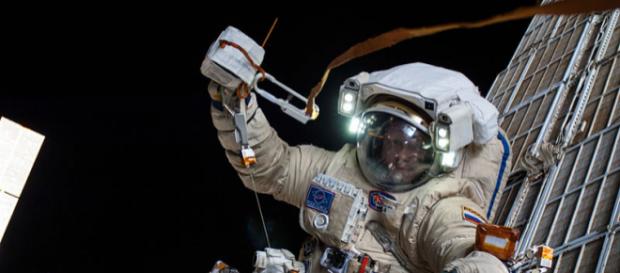 Russian cosmonaut Oleg Artemyev on a spacewalk (Image credit NASA, Wikimedia Commons) Russian cosmonaut Oleg Artemyev on a spacewalk (Image credit NASA, Wikimedia Commons)