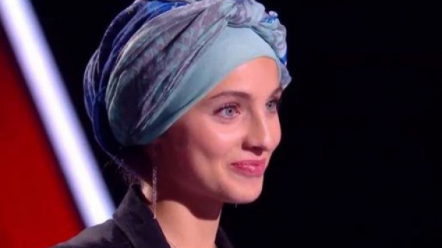 La jeune Mennel regrette ses propos sur les attentats. Est-ce que ce sera suffisant ? (telestar.fr)