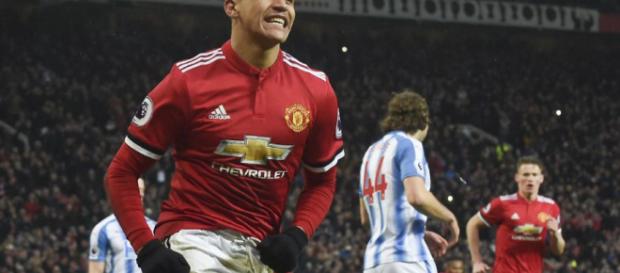 El chileno debuta con gol en Old Trafford El chileno debuta con gol en Old Trafford