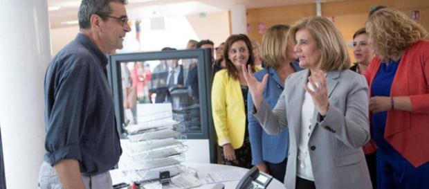 El Gobierno promete a Bruselas una reforma laboral para atajar la ... - elpais.com El Gobierno promete a Bruselas una reforma laboral para atajar la ... - elpais.com