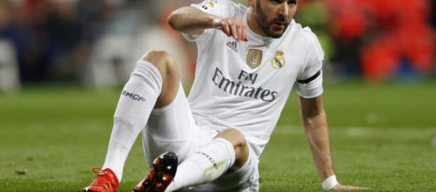 Le Clasico, le Real, le Barça, la Marseillaise et le crachat de ... - lefigaro.fr Le Clasico, le Real, le Barça, la Marseillaise et le crachat de ... - lefigaro.fr
