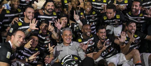 Los jugadores del Corinthians llaman la atención en Europa Los jugadores del Corinthians llaman la atención en Europa