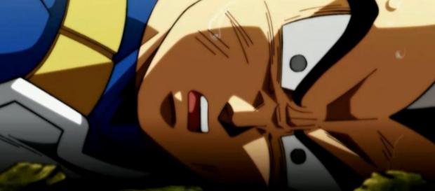 Vegeta derrotado en el suelo del Torneo Vegeta derrotado en el suelo del Torneo