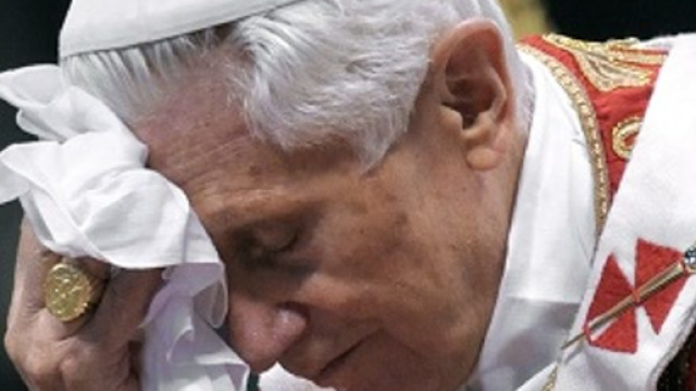 Benedetto XVI scrive una lettera al Corriere della Sera